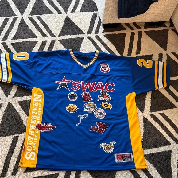 Men's V-Neck Sweater with Blue and Yellow Accents - Picture 11 of 12